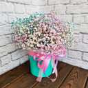 Композиция «Гипсофила в шляпной коробке»