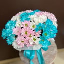 Шляпная коробка с цветами «Композиция из ромашковых хризантем»