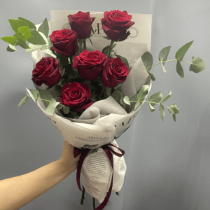Букет из красных роз