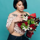 Букет «Нина» из роз и хризантем