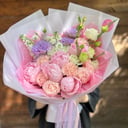 Сборный букет с пионами