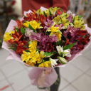 Букет из альстромерий