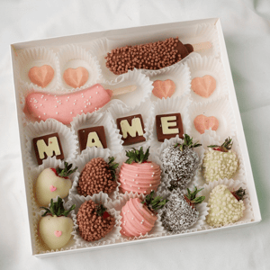 Набор с клубникой и бананами Маме