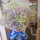 Шляпная коробка с цветами «Искорки» из гипсофил