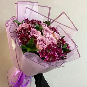 Букет микс средний из роз и хризантем