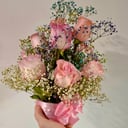 Коробка с цветами «Композиция из розовых роз»