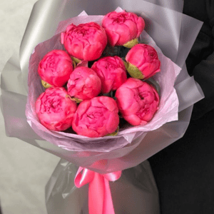 Букет «Корал Шарм» из пионов