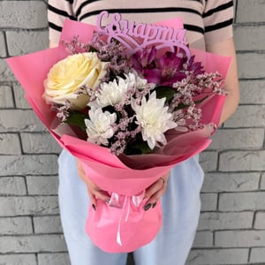 Букет «Ванильное облако» из роз и хризантем