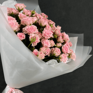 Букет «Кустовые розы 15 шт»