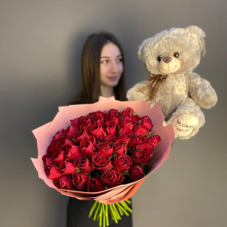 Подарочный набор «Комбо с мишкой» из роз