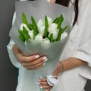 Букет из 11 белых тюльпанов для любимых