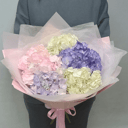 Букет из 5 гортензий