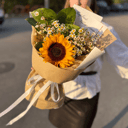 Букет как из Pinterest с подсолнухом из ромашек