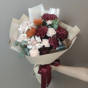 Авторский Букет Осень в Крым из эустом и хризантем