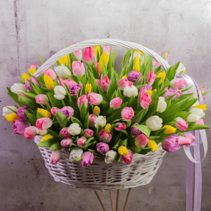 Корзина с цветами «151 тюльпан микс»