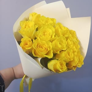 Букет 13 жёлтых роз