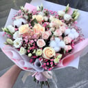 Букет «Cotton candy» из роз и эустом