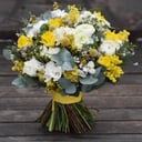 Букет "Очарование" из экзотических цветов и фрезии