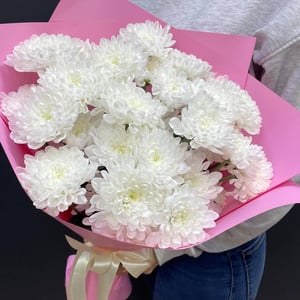 Букет из белой хризантемы "Алтай"