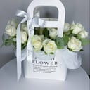 Композиция «Букет с белыми розами и эвкалиптом»