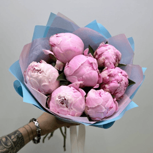 Букет «Ароматные пионы Сара синие 7 шт»