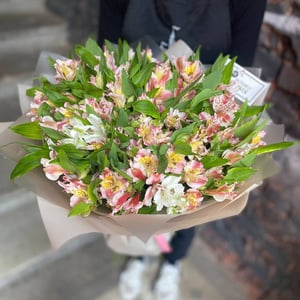 Букет «Киара» из альстромерий