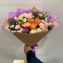 Букет «Джон» из роз и эустом