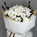 Букет из хризантемы и лагуруса