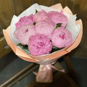 Букет «Вкусняшка» из пионов