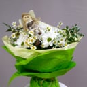 Букет «Летний дар» из хризантем и ромашек