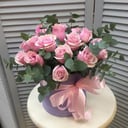 Шляпная коробка с цветами «Розы в коробке "Скучаю!"»