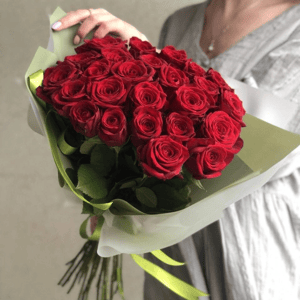 Букет 25 красных роз 50 см