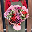 Розовый букет из альстромерий