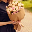 Букет из кустовой розы стандарт