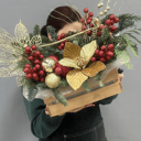 Коробка с цветами «Новогодняя композиция из нобилиса»