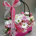 Композиция «Маркиза» из хризантем и альстромерий