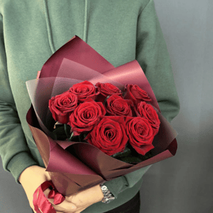 Букет «Алые розы»