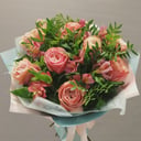 Композиция в форме сердца «Пионроза Премиум» из альстромерий