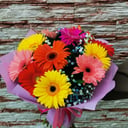 Букет «Цветы лета» из гербер и гипсофил