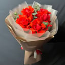 Букет из 5 французских роз с эвкалиптом