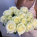 Букет цветов 23 - Белая роза 15 шт