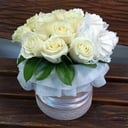 Шляпная коробка с цветами «Зефир» из роз