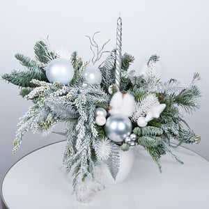 Коробка с цветами «Хрустальная ночь»