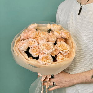 Букет «Моно из пионовидной кустовой розы»