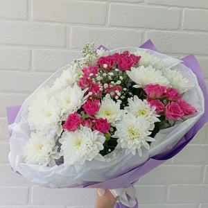 Букет "Облако" из хризантем и роз