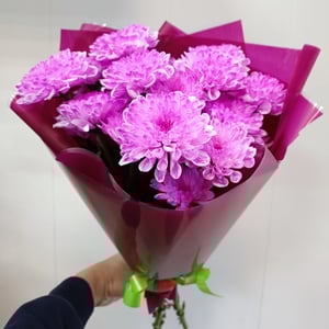 Букет из розовых хризантем