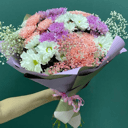 Букет «Фантазия 8» из хризантем и гипсофил