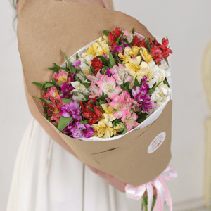 Букет из 15 альстромерий микс