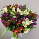 Букет из альстромерий