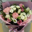 Букет «Воздушный замок» из роз и эустом